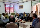 Silaturahmi,-Kapolres-Manggarai-Sambangi-Tokoh-Masyarakat-Kec.-Reok
