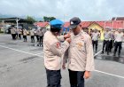 Pengecekan-Dan-Penertiban-Seragam-Anggota-Polres-Manggarai-Yang-Menggunakan-Brevet-Tanpa-Hak