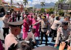 Pimpin-Upacara-Kenaikan-Pangkat-36-Personel,-Kapolres-Manggarai-Berpesan:-“Jadikan-Setiap-Interaksi-sebagai-Momentum-Membangun-Kepercayaan-Masyarakat”