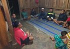 Bhabinkamtibmas-Reok-Barat-Mediasi-Perselisihan-Rumah-Tangga-di-Kampung-Wae-Kuli
