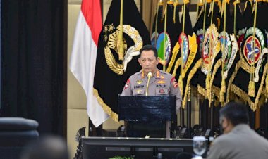 Kapolri-Minta-Pertahankan-Kepercayaan-dan-Kepuasan-Publik-di-Rakernis-4-Divisi