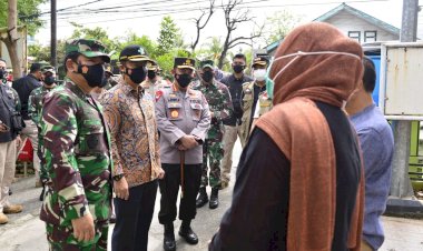 Tinjau-PPKM-Mikro-di-Bekasi,-Kapolri-Minta-Perkuat-Tracing-Testing-dan-Tes-PCR--Dipercepat-1-Hari