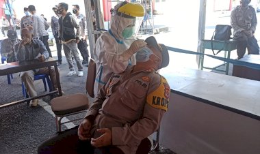 Rapid-Test-Antigen-terhadap-Anggota-Polres-Manggarai-dan-Seluruh-Tahanan-Rutan-Polres-Manggarai