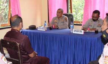 Kunjungan-Kapolres-Manggarai-Ke-Polsek-Cibal