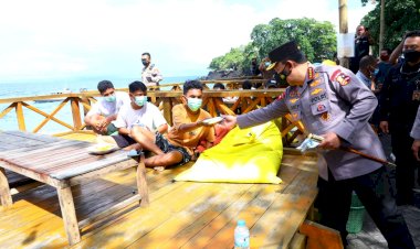 Tinjau-Vaksinasi-se-Indonesia,-Kapolri-Saksikan-Gubernur-Maluku-Utara-Divaksin