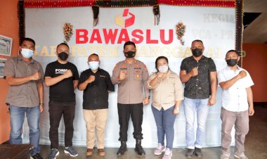 Kunjungi-KPU-Dan-Bawaslu,-Kapolres-Manggarai-Tingkatkan-Hubungan-Kemitraan
