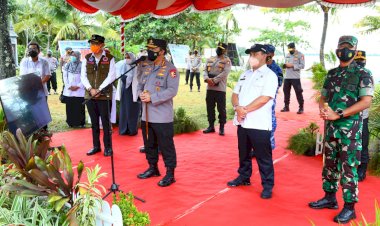 Tinjau-Vaksinasi-dan-Lokasi-Isoter,-Kapolri-Minta-Forkopimda-Babel-Perkuat-Pencegahan-Lonjakan-Covid-19
