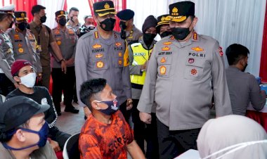 Tinjau-Pos-Pam,-Polri-Paparkan-Upaya-Wujudkan-Mudik-Aman-dan-Sehat