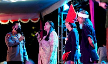 Tutup-Festival-Musik-Jalanan,-Kapolri-Komitmen-Bangun-Ruang-Demokrasi-yang-Positif-untuk-Jaga-Persatuan