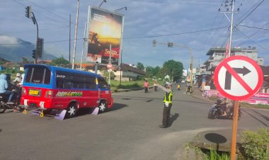 Pengaturan-Pagi-Oleh-Sat-Lantas-Polres-Manggarai