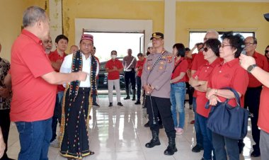 KAPOLRES-MANGGARAI-HADIRI-PERESMIAN-KAPELA-STASI-SANTO-NICOLAS-COPU