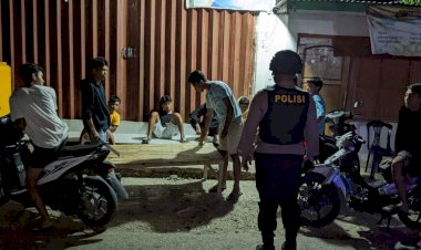 Polsek-Reo-Melaksanakan-Patroli-Rutin-untuk-Ciptakan-Situasi-Kamtibmas-yang-Aman-dan-Kondusif
