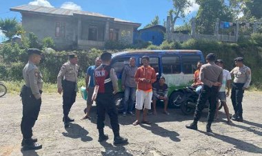 Kanit-Dalmas-AIPDA-Joost-O.R-Moeda-Pimpin-Pelaksanaan-Patroli-Samapta-di-Kota-Ruteng