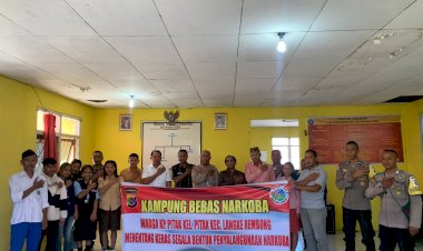 Berantas-penyalahgunaan-Narkoba.-Satuan-Resnarkoba-Polres-Manggarai-Melaksanakan-Kegiatan-pembentukan-Kampung-Bebas-Narkoba