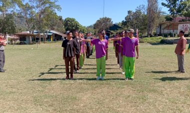 Kegiatan-Latihan-Pasukan-Pengibar-Bendera-Meriahkan-Persiapan-HUT-Kemerdekaan-RI-di-Cibal