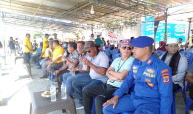 Kasat-Polairud-Polres-Manggarai-Hadiri-Giat-Lomba-Dayung-Tradisional-dalam-Rangka-Memperingati-HUT-Proklamasi-Kemerdekaan-RI-ke-78-Tahun-2023