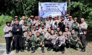 Polres-Manggarai-Laksanakan-program-:-Polri-Lestarikan-Negeri-Penghijauan-Sejak-Dini-melalui-aksi-Penanaman-pohon-serentak