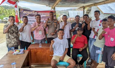 Polsek-Reo-Gelar-Jumat-Curhat:-Sampaikan-Pesan-Kamtibmas-dan-Himbauan-Kebijakan-Lokal