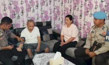 BAMIN-Siddokes-Polres-Manggarai-Lakukan-Home-Visit-untuk-Anggota-yang-Sakit