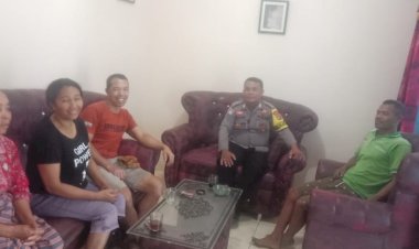 Bripka-Yoni-Tandungan-Berikan-Himbauan-Kamtibmas-di-Desa-Persiapan-Benteng-Wake