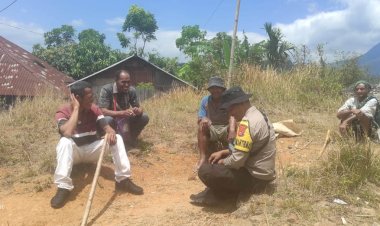 Patroli-dan-Sambang-BRIPKA-ADRIANUS-G-SUMAN:-Bhabinkamtibmas-Wae-Ri'i-Kabupaten-Manggarai-Sampaikan-Pesan-Kamtibmas