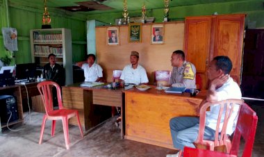 Ingatkan-Warga-terkait-Bahaya-TPPO,-Bhabinkamtibmas-Kecamatan-Lelak,-Laksanakan-Patroli-Dialogis-di-Desa-Lentang