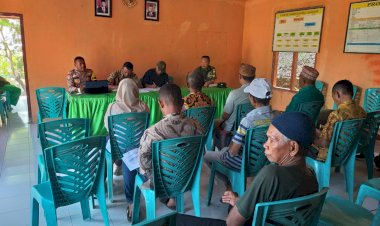 AIPDA-Yustianus-Gorang-Sosialisasi-Bahaya-TPPO,-HPR,-dan-Karhutla-di-Kecamatan-Reok