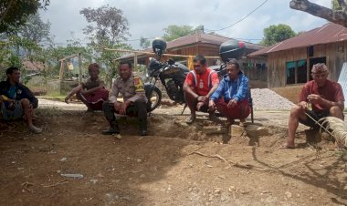 Bhabinkamtibmas-Kec.-Ruteng,-BRIPKA-FRANSISKUS-X.N.-JANGGUR,-Melakukan-Patroli-dan-Sosialisasi-Penting-pada-Warga-Pong-La’o.