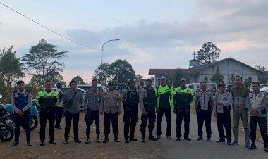 Polres-Manggarai-Terjunkan-Personil-Pengamanan-dan-Pengawalan-Prosesi-Perarakan-Patung-Bunda-Maria-Ratu-Rosario-dalam-Rangka-Festival-Golo-Curu