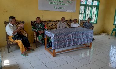 Bhabinkamtibmas-dan-Babinsa-Sambangi-Desa-Rura-untuk-Himbau-Warga-Cegah-Tindak-Pidana-Perdagangan-Orang-dan-Bahaya-HPR