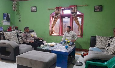 Bhabinkamtibmas-Desa-Nao:-Aipda-EMILIUS-JOHAN-Sosialisasi-Pencegahan-TPPO,-KARHUTLAH,-HPR,-dan-Penggalangan-Kamtibmas-Menjelang-Pemilu