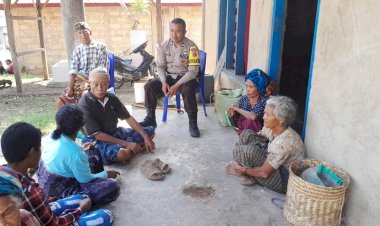 Bhabinkamtibmas-Kecamatan-Rahong-Utara-Sosialisasikan-Pencegahan-TPPO-dan-Himbauan-Kamtibmas-di-Kampung-Tia