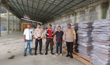 Operasi-Mantap-Brata-:-Satuan-Samapta-lakukan-Patroli-dan-pengecekan-di-Gudang-Logistik-KPU-Kabupaten-Manggarai