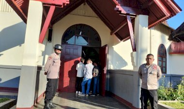 Polsek-Cibal-Lakukan-Pengamanan-Misa-di-Gereja-Paroki-Kristus-Raja-Pagal