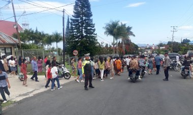 Polres-Manggarai-terjunkan-personil-pengamanan-Pelaksanaan-Misa-Minggu-di-Gereja-Gereja-Wilayah-Manggarai