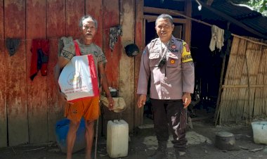 Salurkan-Bantuan-Sosial-Presiden-Ri-Di-Desa-Dimpong,-Aipda-Kornelius-Jemarus-sampaikan-Sosialisasikan-TPPO-dan-Pemilu-Damai.