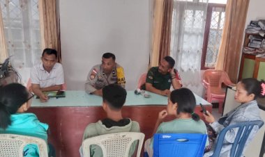 Giat-Sambang-Bhabinkamtibmas-Aipda-Maximus-Setu-di-Kelurahan-Watu