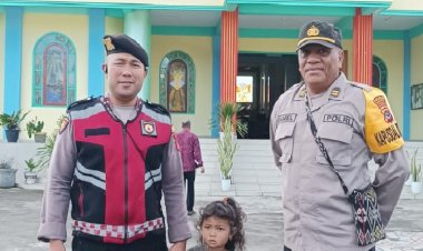 Jamin-Keamanan-dan-kenyamanan-pelaksanaan--Ibadah-Minggu,-Polres-Manggarai-lakukan-Pengamanan-di-gereja-–-gereja.