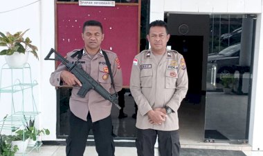 Operasi-Mantap-Brata:-Pengamanan-Ketat-Kantor-KPUD-Manggarai-Meningkatkan-Situasi-Aman-dan-Kondusif