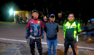 Operasi-Mantap-Brata:-Personil-Polres-Manggarai-Laksanakan-Pengamanan-Kampanye-Calon-Legislatif-Prpinsi-NTT-di-Kelurahan-Pitak.