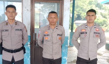 Perwira-Penanggung-Jawab-Pos-Pengamanan-di-Terminal-Carep-Melakukan-Pengecekan-Kesiapan-Personil-Pengamanan-untuk-Operasi-Lilin-Turangga-2023