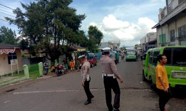 Patroli-KRYD,-PAMTURLALIN,-dan-Himbauan-KAMSELTIBCAR-Lantas-di-Seputaran-Kota-Ruteng-Menjelang-Tahun-Baru-2024