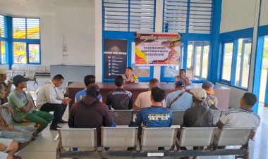 Kapolsek-Reo-Gelar-Jumat-Curhat,-Respon-Cepat-Terhadap-Keluhan-Warga