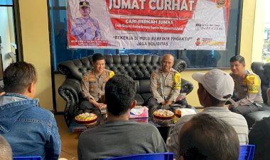 Kapolres-Manggarai-Pimpin-Jumat-Curhat:-Dialog-Terbuka-Antara-Polisi-dan-Masyarakat
