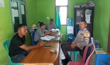 Bhabinkamtibmas-Ruteng,-AIPDA-Arkadius-M.-Arno,-Gencar-Melaksanakan-Patroli-Dialogis-dan-Sambangi-Kantor-Desa-Bulan