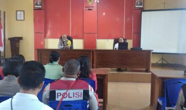 Waka-Polres-Manggarai-buka-Sosialisasi-Penerimaan-Mahasiswa-Baru-STIE-Karya-Ruteng-di-Aula-Polres-Manggarai