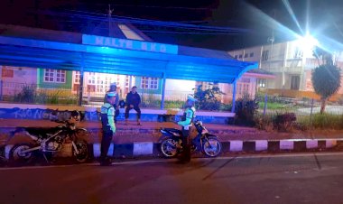 Patroli-Malam-Satuan-Lalu-Lintas,-Antisipasi-Balap-Liar-dan-Laka-Lantas-di-Wilayah-Polres-Manggarai