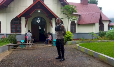 Perayaan-Misa-Pertama-dan-Misa-Kedua-di-Paroki-KRISTUS-RAJA-PAGAL-Berlangsung-Aman-dan-Khidmat