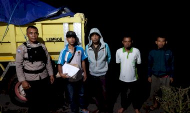 Operasi-Mantap-Brata:-Personil-Polres-Manggarai-Kawal-Kotak-Suara-dan-Logistik-Pemilu-dari-PPS-ke-PPK-Kecamatan-Cibal