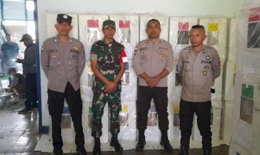 Operasi-Mantap-Brata:-Personil-Polres-Manggarai-Berjaya-dalam-Pengamanan-Pleno-Pemilu-di-PPK